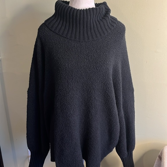 OFFLINE Aerie Chillside Turtleneck Sweater
 textured thumbhole knit cuffs - Picture 4 of 17